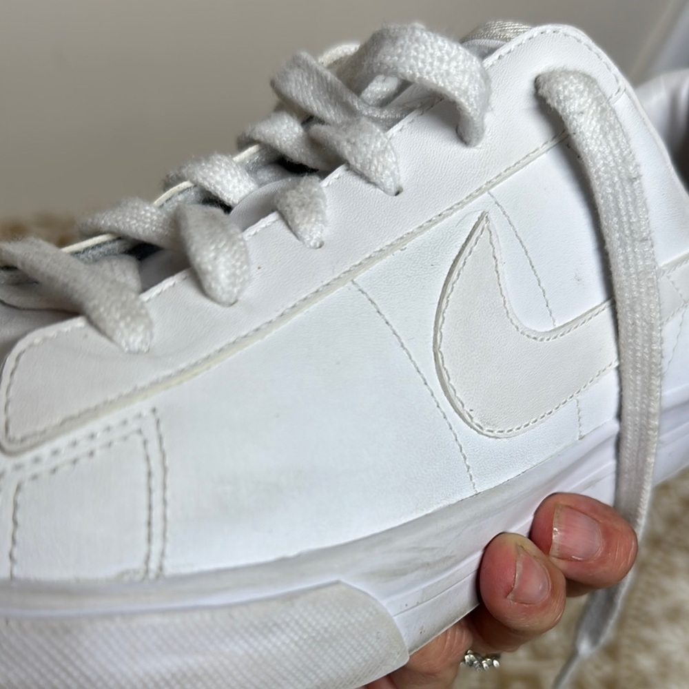 Nike White Athletic Shoes Classic Design - Picture 7 of 15